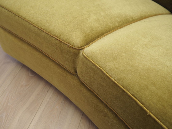 Image 1 of Groene velours sofa, Deens ontwerp, 1960S, Productie: Denemarken