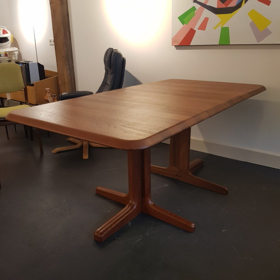 Image 1 of Mid Century Deense teakhouten eettafel