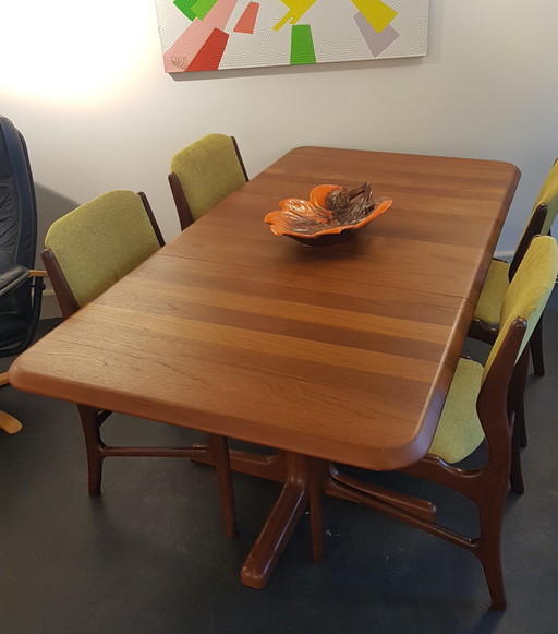 Mid Century Deense teakhouten eettafel