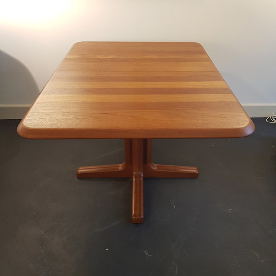 Image 1 of Mid Century Deense teakhouten eettafel