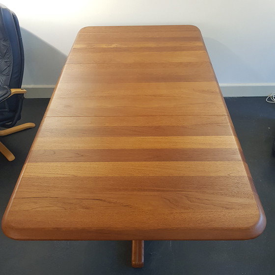 Image 1 of Mid Century Deense teakhouten eettafel