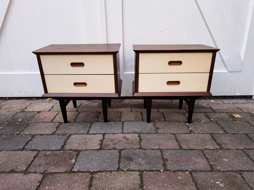 2x Vintage Nachtkastjes