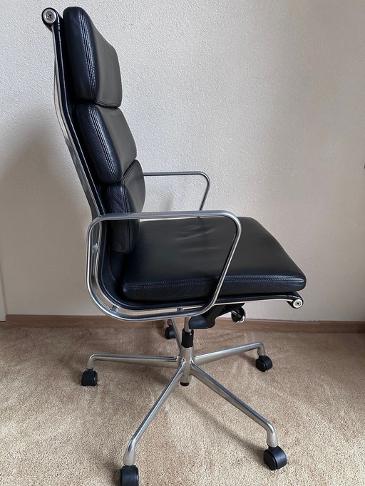 Vitra Soft Pad Chair Ea 219 Bureaustoel