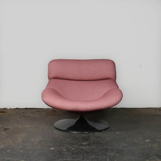 Image 1 of Artifort F518 chair