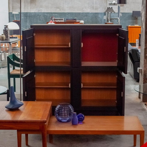 Vintage zwart dressoir in essenfineer, 1970