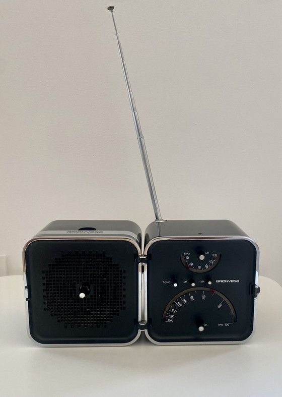 Image 1 of Vintage Radio Brionvega Ts 502 "Cubo" Ontwerp Richard Sapper & Marco Zanuso Italië 1960/70 Ruimtetijdperk