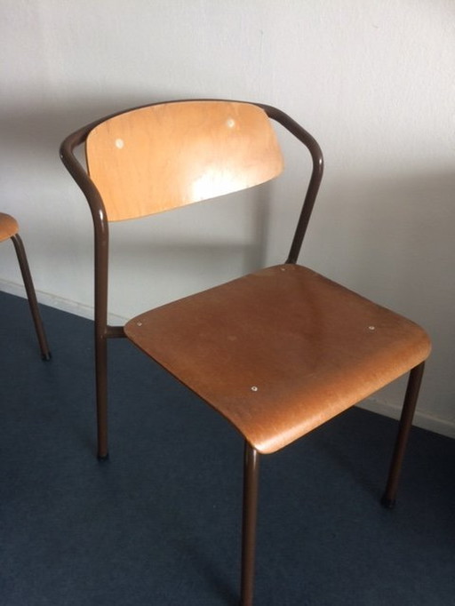 8x Vintage Stapelbare Stoelen