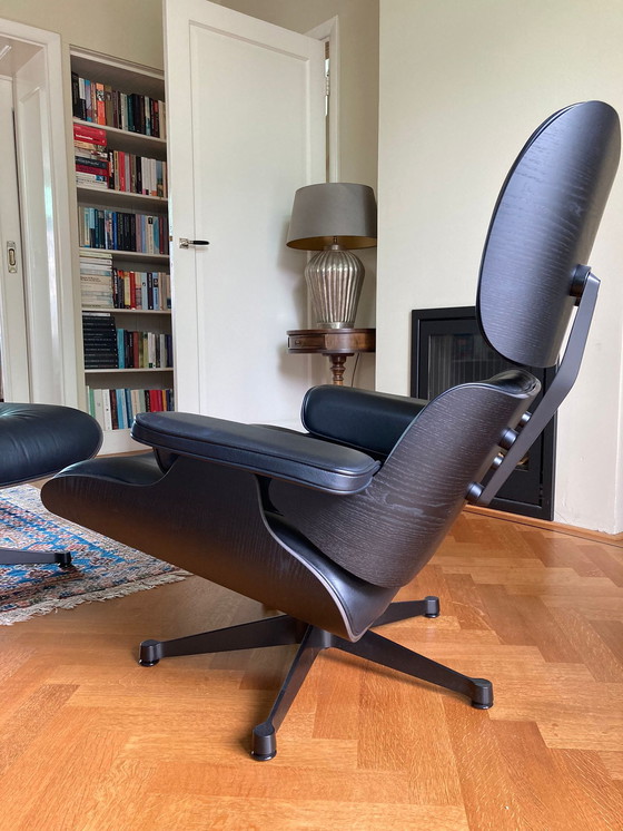 Image 1 of Vitra Eames Lounge Chair + ottoman