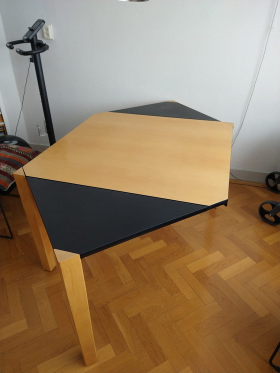 Image 1 of Moderne uit/inklapbare design eettafel