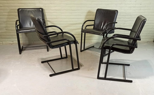 4x postmoderne eetkamerstoelen