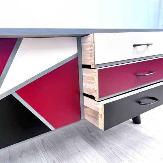 Image 1 of Popart dressoir