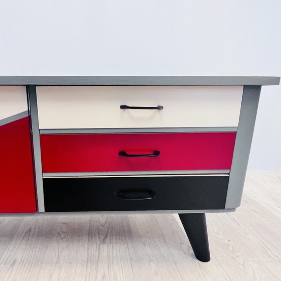 Image 1 of Popart dressoir