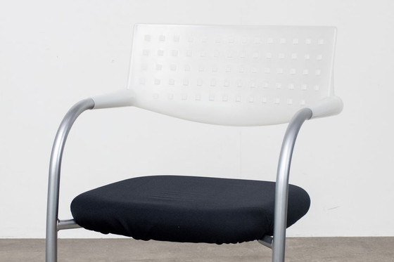 Image 1 of Vitra Visavis sledestoel