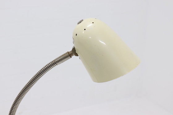 Image 1 of Duitse industriële Sis bureaulamp jaren 50