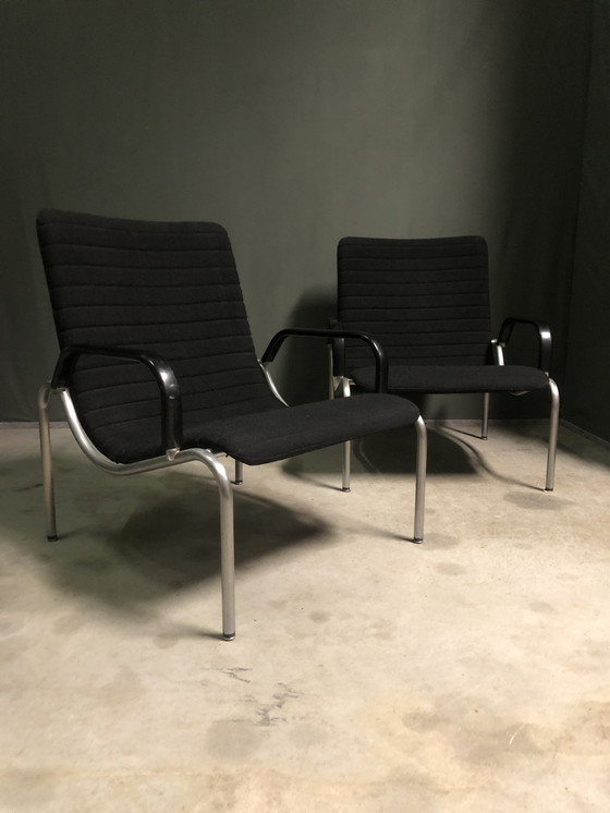 Image 1 of 2x Kho Liang Ie, loungestoelen, model 703