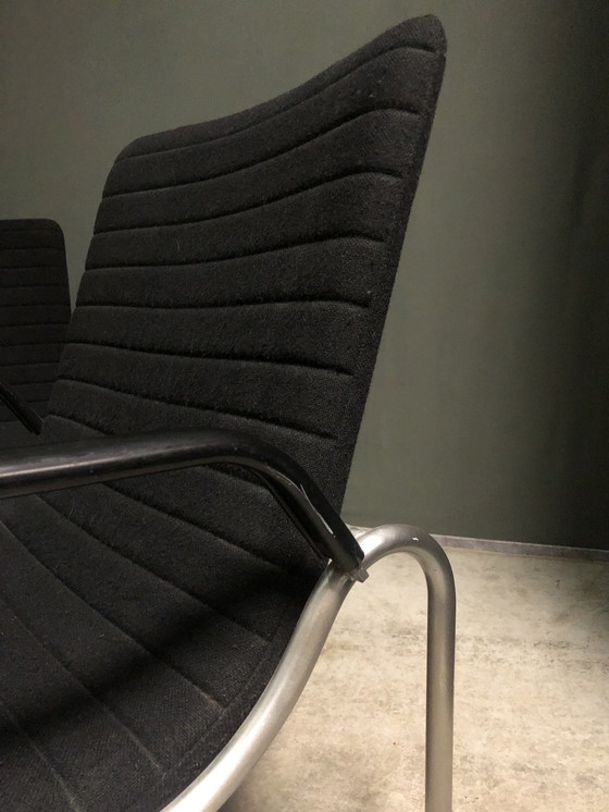 Image 1 of 2x Kho Liang Ie, loungestoelen, model 703