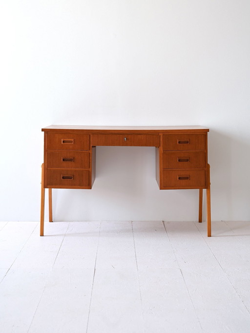 Vintage Bureau Met Laden