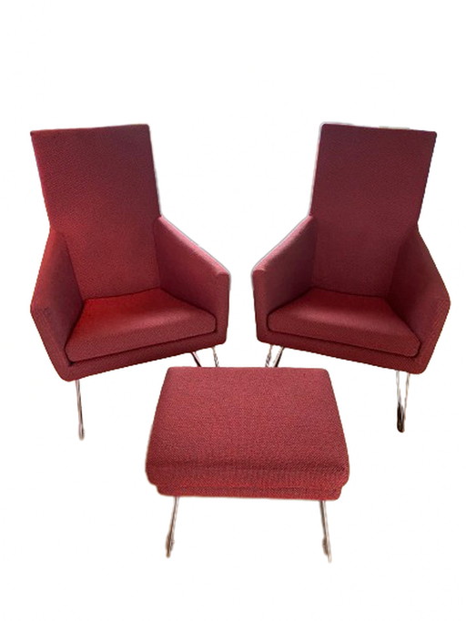 2xGerard van den Berg fauteuil Don label