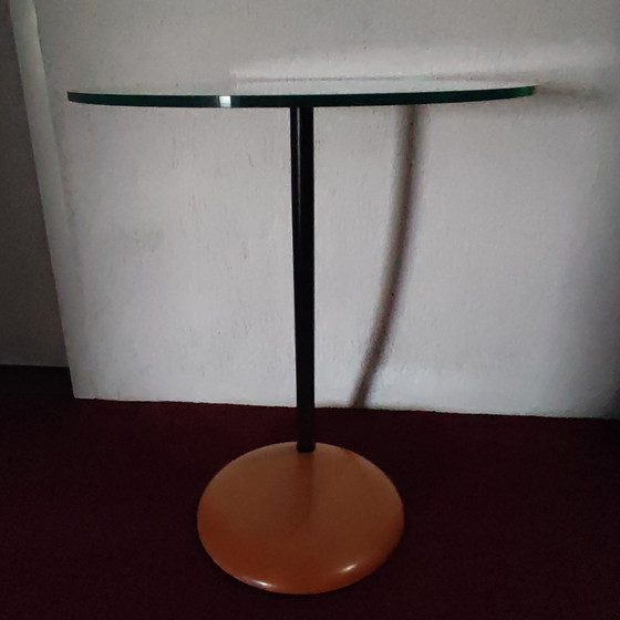 Image 1 of Vintage bijzet tafel rond