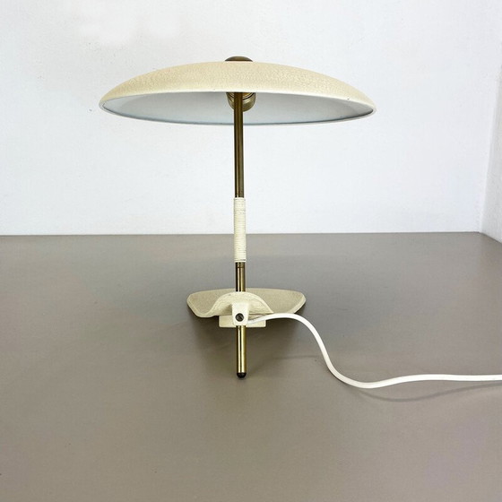 Image 1 of Vintage Bauhaus beige metalen en messing bureaulamp, Oostenrijk 1950