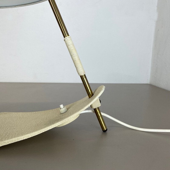 Image 1 of Vintage Bauhaus beige metalen en messing bureaulamp, Oostenrijk 1950