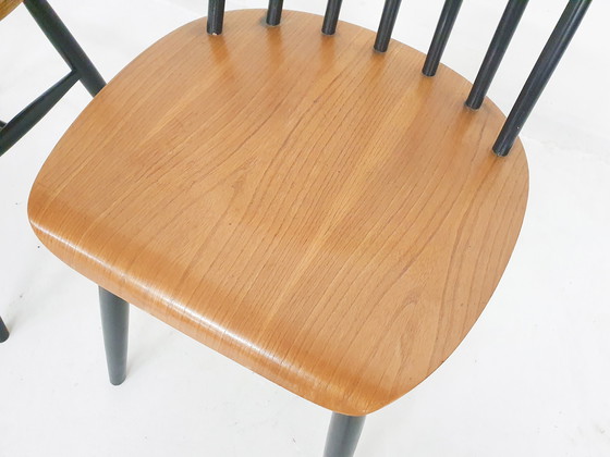 Image 1 of Set van twee stoelen met spilrugleuning, Nederland 1960's