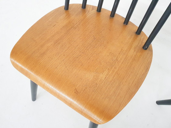 Image 1 of Set van twee stoelen met spilrugleuning, Nederland 1960's