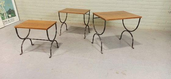 Image 1 of Houten tafelblad en smeedijzeren poten Set van Nesting Tables