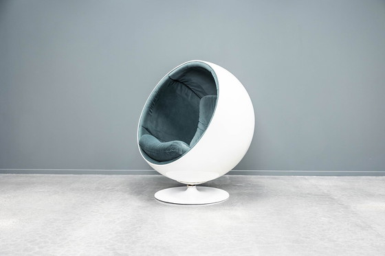 Image 1 of Ball Chair