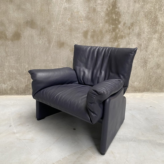 Image 1 of Cassina Palmaria Leren Fauteuil design Vico Magistretti