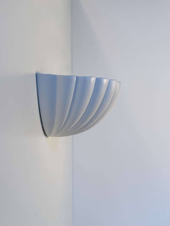 Image 1 of 2X Witte Matte Schelp Wandlampen - Frankrijk 1970