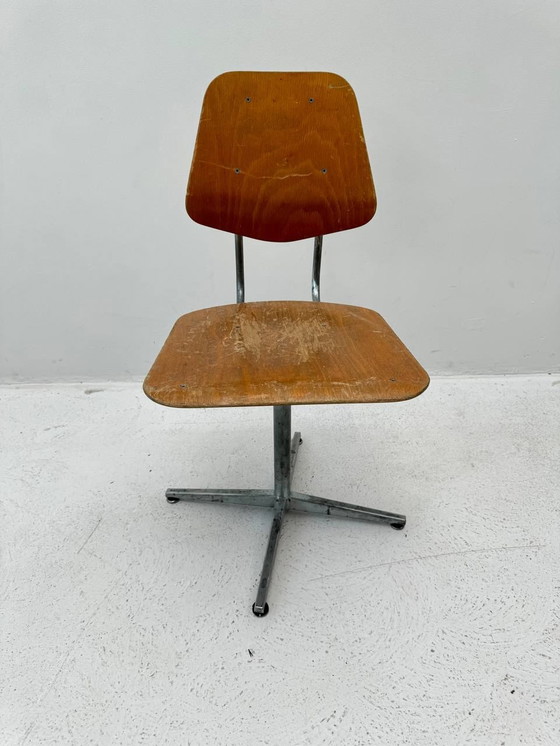 Image 1 of Old-school draaistoel in vintage stijl