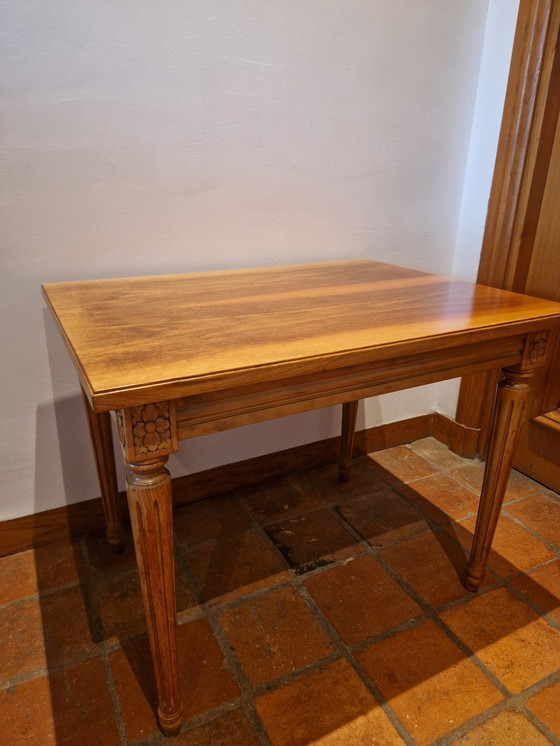 Image 1 of Set Van 2 Bijzettafels French Louis Xvi Style Walnut Tables