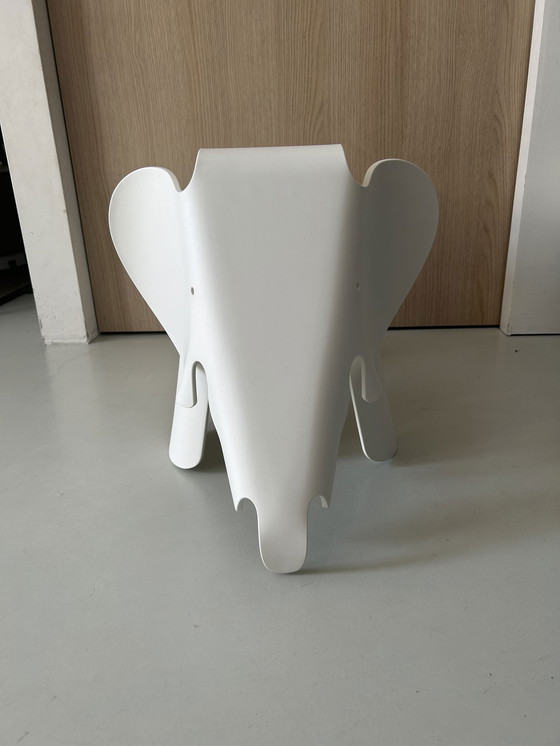 Image 1 of Vitra Eames Elephant Wit