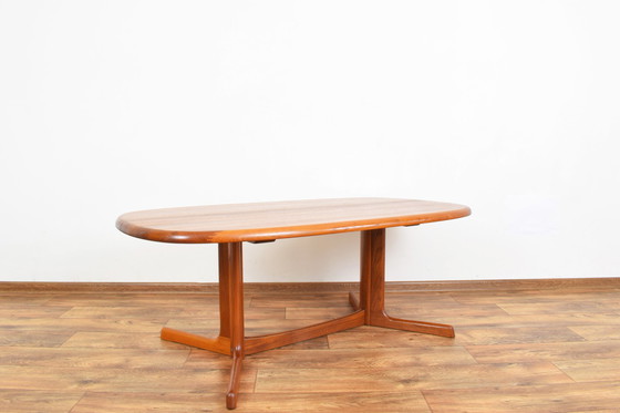 Image 1 of Mid Century Deense Teakhouten Salontafel van Dyrlund, 1970S