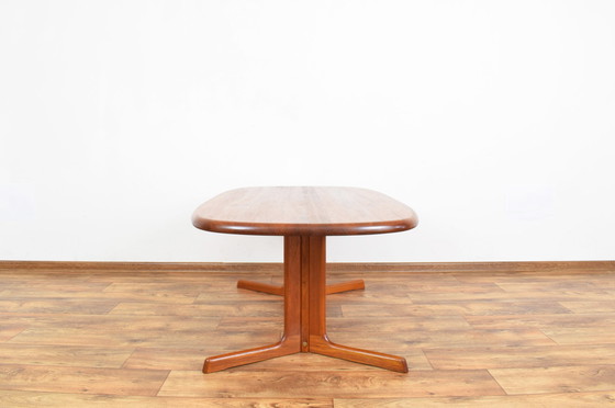 Image 1 of Mid Century Deense Teakhouten Salontafel van Dyrlund, 1970S