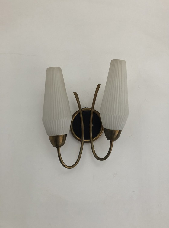 Image 1 of Vintage opaline wandlampen