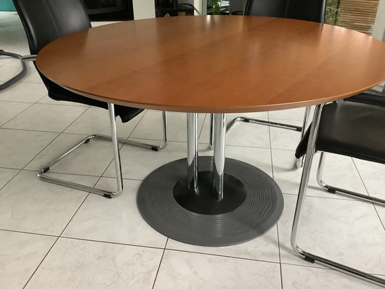 Image 1 of Leolux eettafel