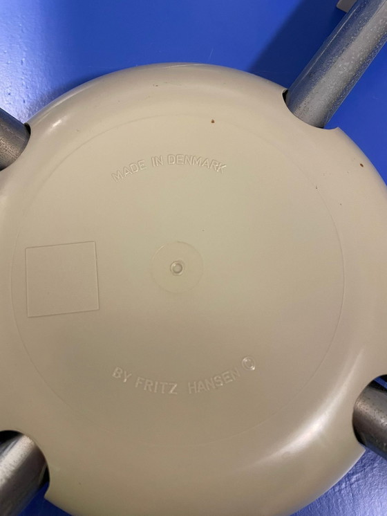 Image 1 of 6X Fritz Hansen Arne Jacobsen Series 7 Stoel