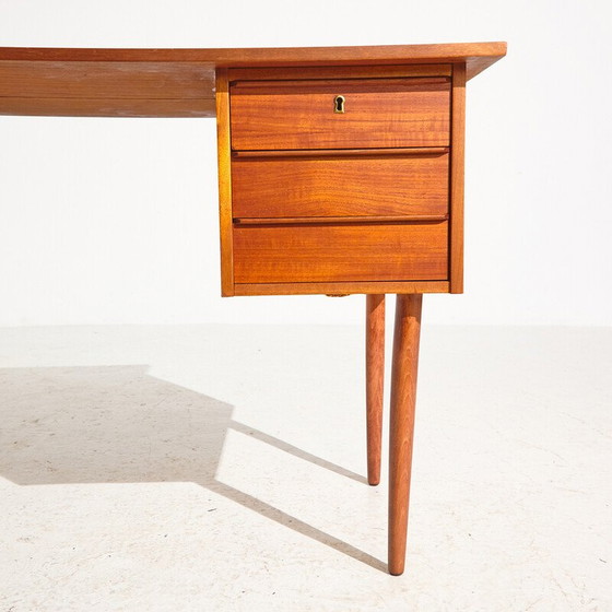 Image 1 of Vintage Deens teakhouten bureau, 1970