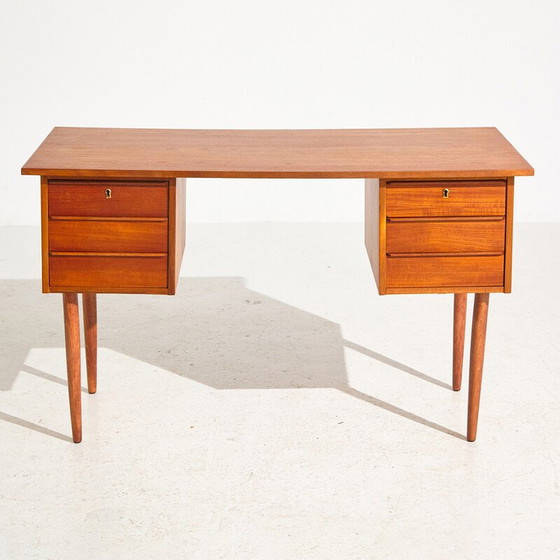 Image 1 of Vintage Deens teakhouten bureau, 1970