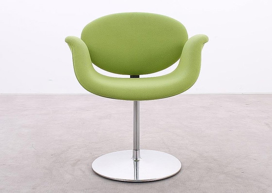 Image 1 of 2X Artifort Little Tulip Fauteuil Groen