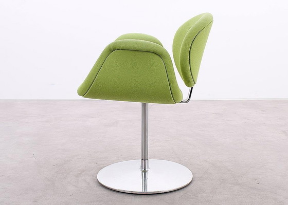 Image 1 of 2X Artifort Little Tulip Fauteuil Groen