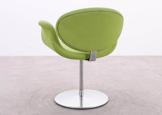 Image 1 of 2X Artifort Little Tulip Fauteuil Groen