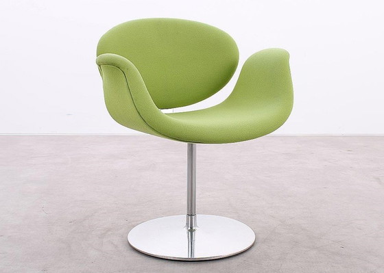 Image 1 of 2X Artifort Little Tulip Fauteuil Groen