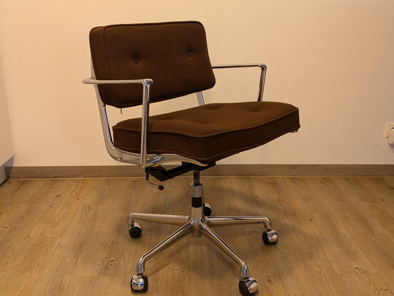 Image 1 of Herman Miller Eames Bureaustoel