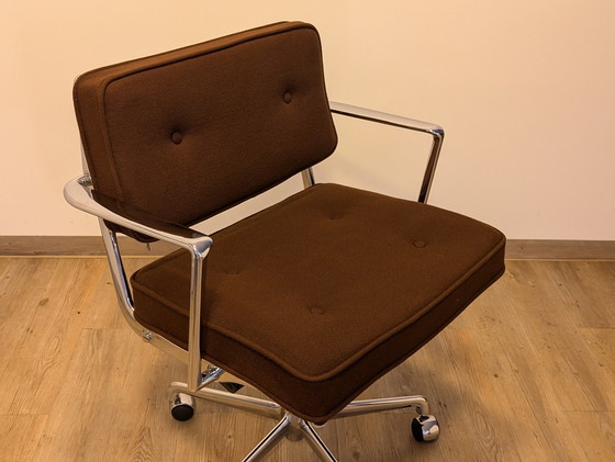 Image 1 of Herman Miller Eames Bureaustoel