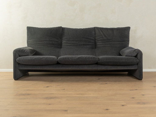 675 Maralunga Sofa Door Vico Magistretti Voor Cassina