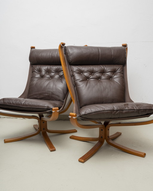 2x Vatne Möbler Falcon stoel Sigurd fauteuil