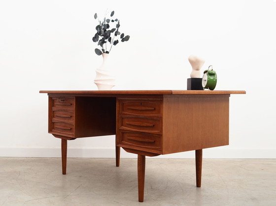 Image 1 of Eikenhouten bureau, Deens ontwerp, 1960S, Productie: Denemarken